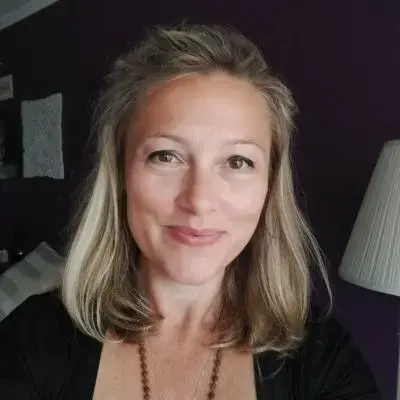 Sophie-forzinetti-st-paul-de-vence-reflexologue.webp 1